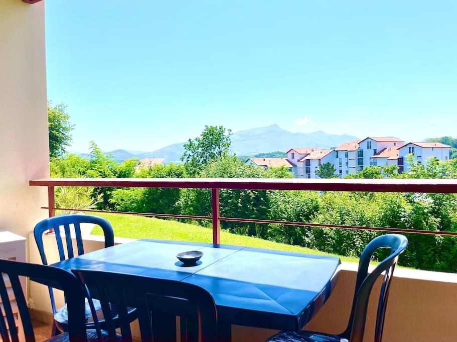 Appartamento Caporizon-Baillenia-T1 Vue Montagne - Piscine St Jean De Luz Saint-Jean-de-Luz Esterno foto
